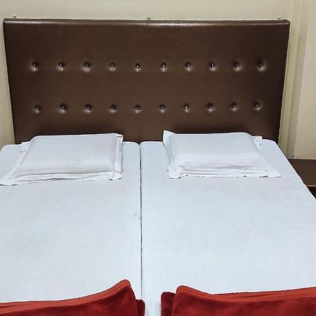 Hotel Avadh Balrampur Luaran gambar