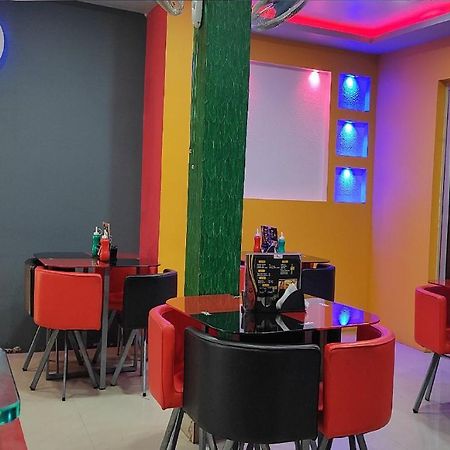 Hotel Avadh Balrampur Luaran gambar