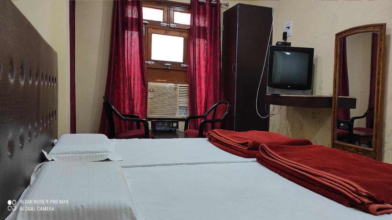 Hotel Avadh Balrampur Luaran gambar