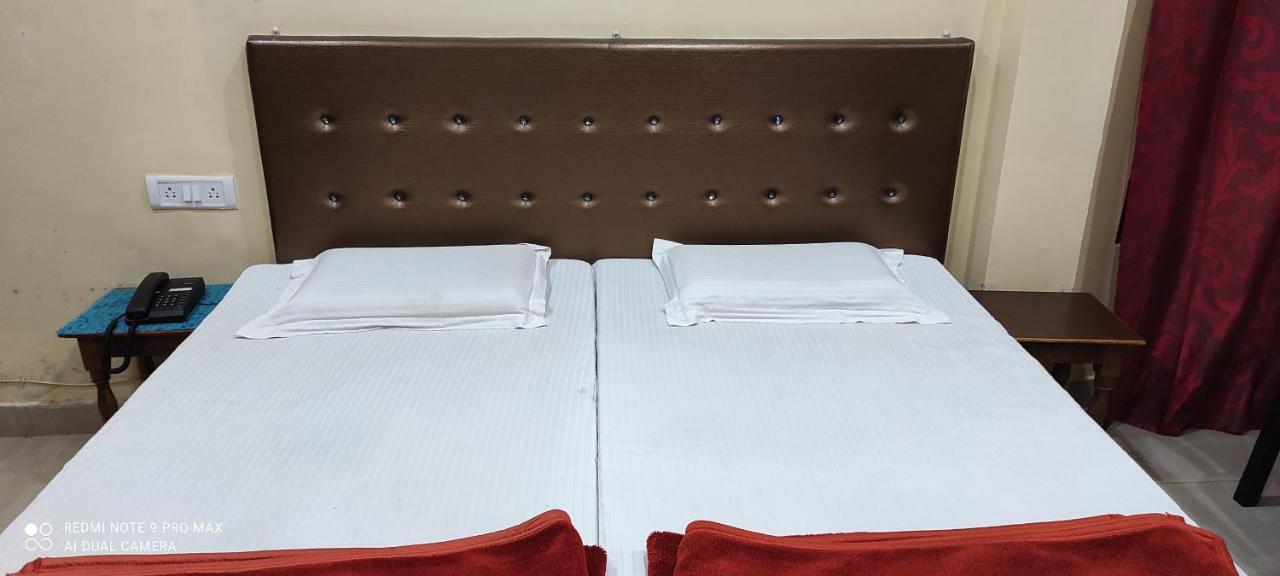 Hotel Avadh Balrampur Luaran gambar